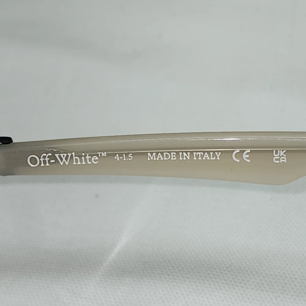 Authentic Off - White OERI13W Stratford 6107 Sunglasses With Case